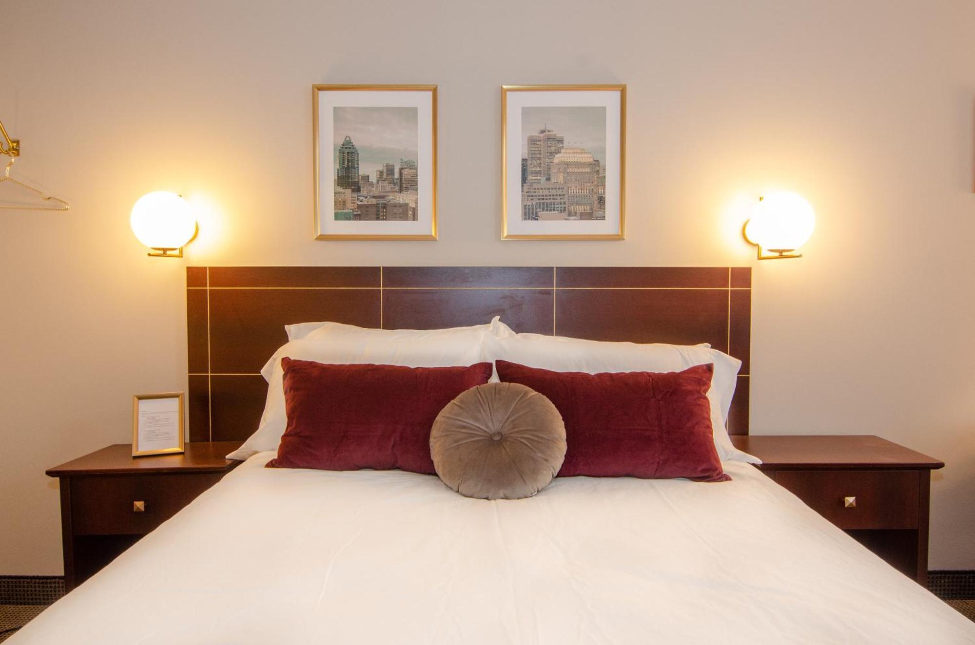 Hotel Dorion มอนทรีอัล ภายนอก รูปภาพ