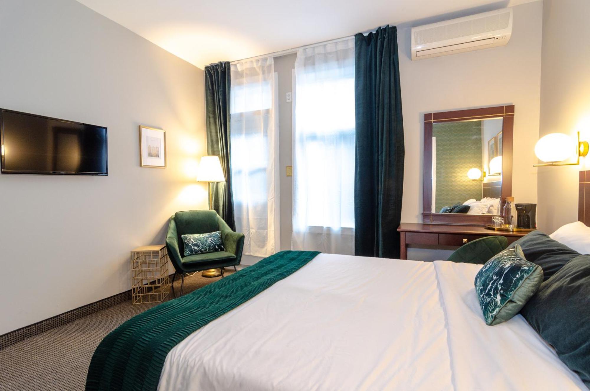 Hotel Dorion มอนทรีอัล ภายนอก รูปภาพ