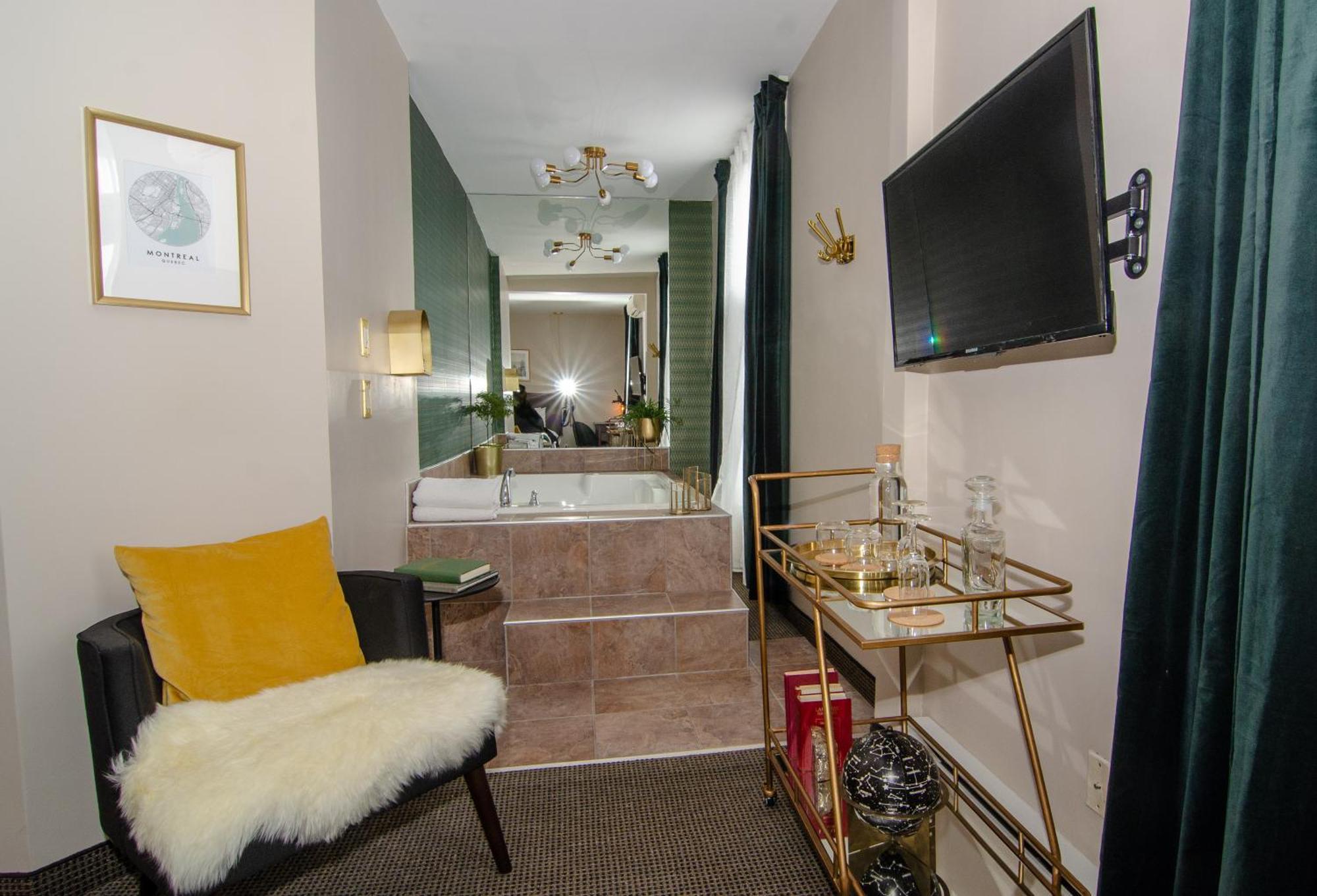 Hotel Dorion มอนทรีอัล ภายนอก รูปภาพ