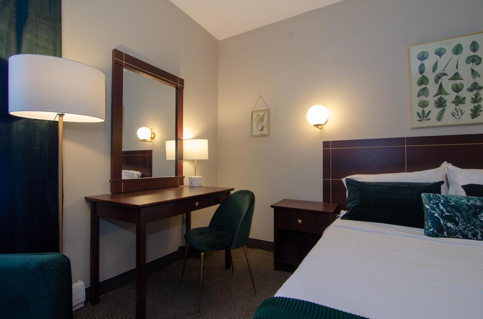 Hotel Dorion มอนทรีอัล ภายนอก รูปภาพ